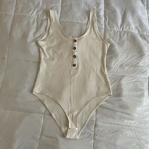 NEW!!! Cream H&M Bodysuit!!! 🤍🕊